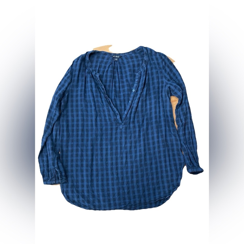 Lucky Brand Womens Shirt Size L
Buttons Blue Black Check
Lightweight LS casual